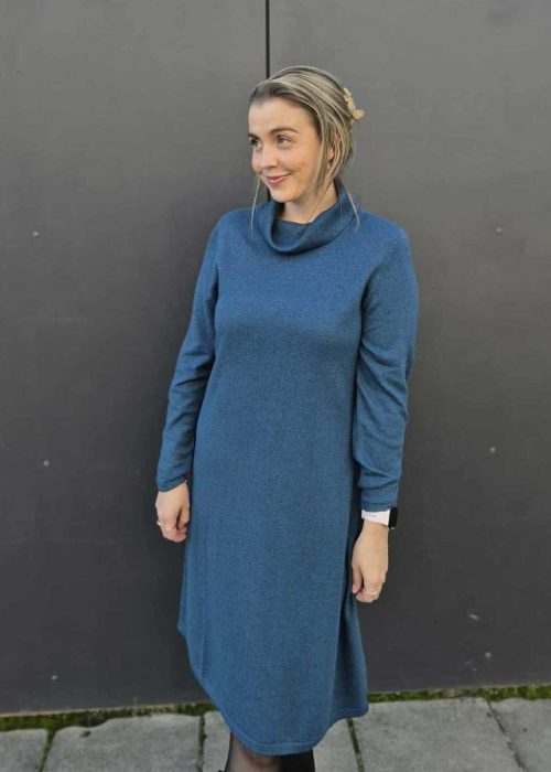 Mansted finstrikket kjole - Night petrol