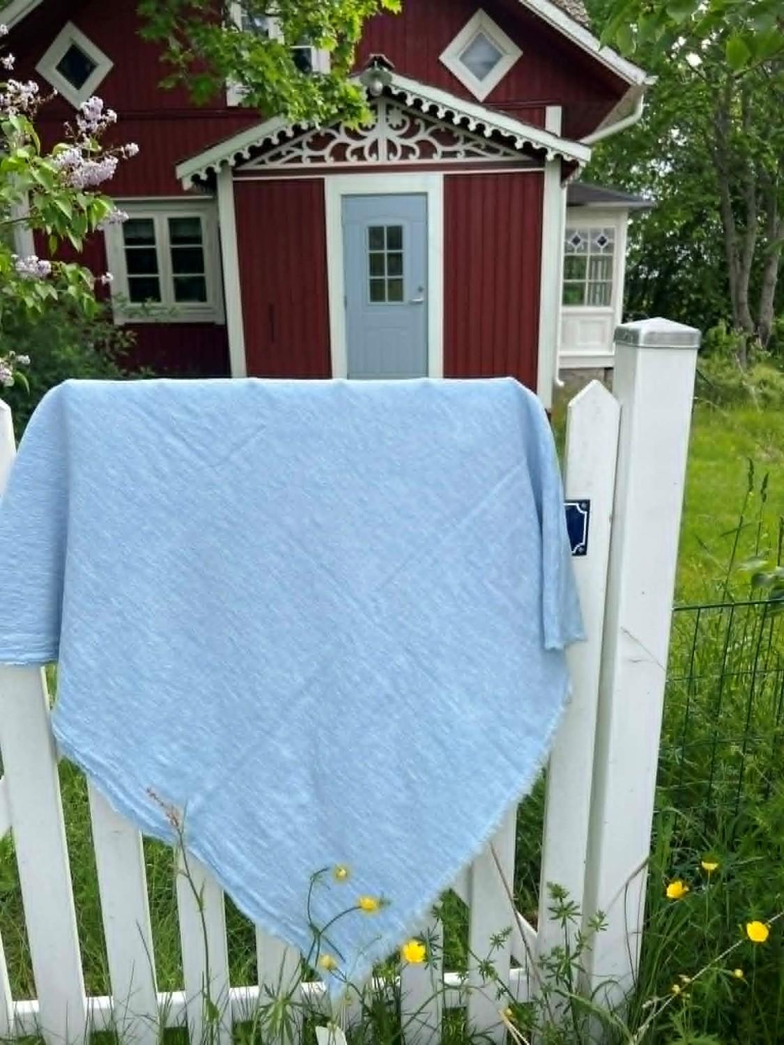 By basics poncho -
