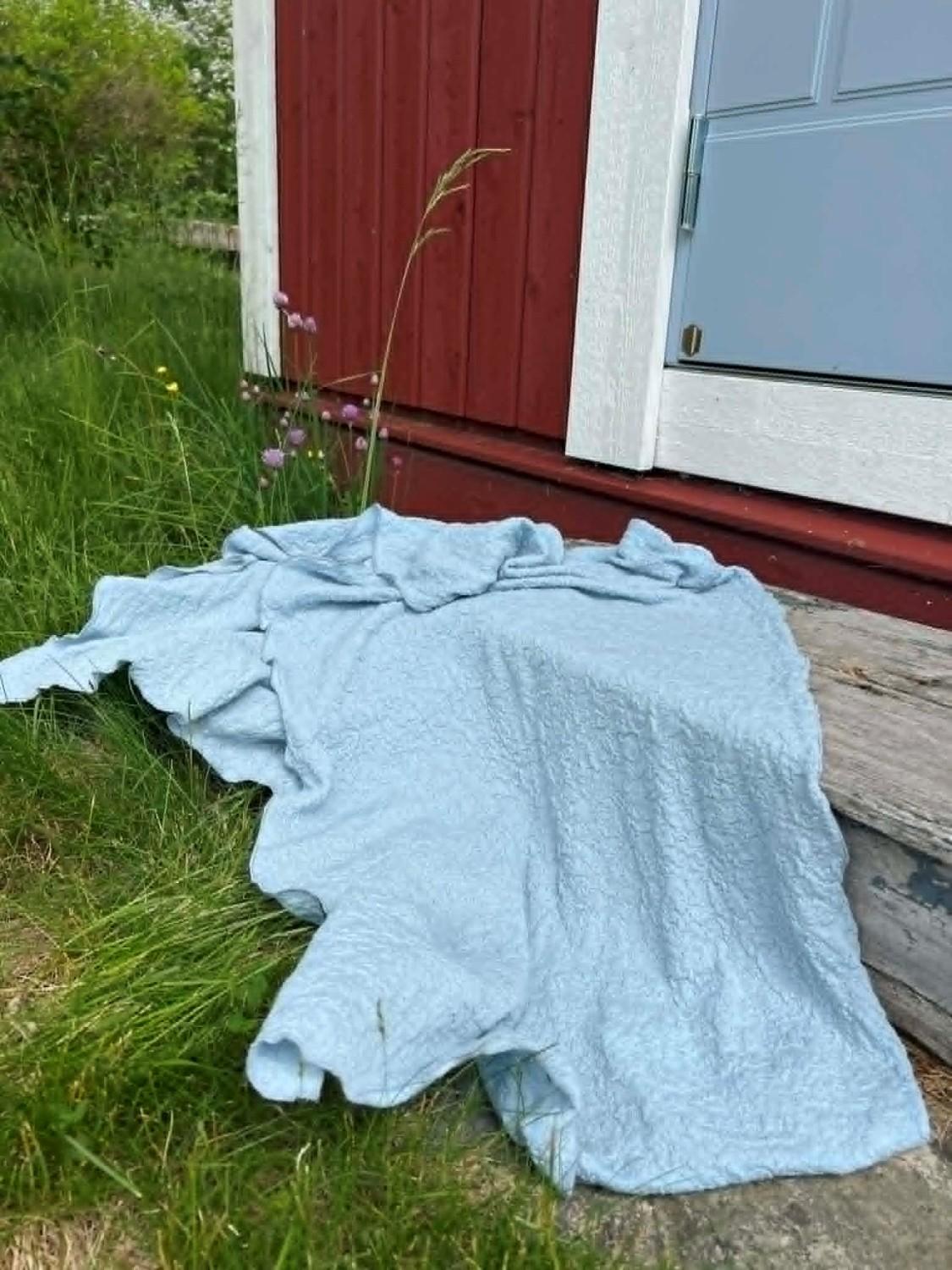 By basics stort skjerf/sjal  - bubble blue mist