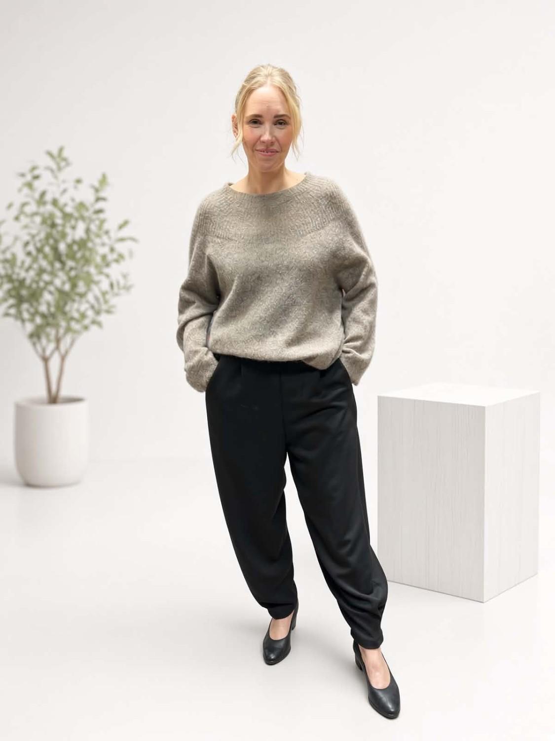 Marta bukse - Fienna sort